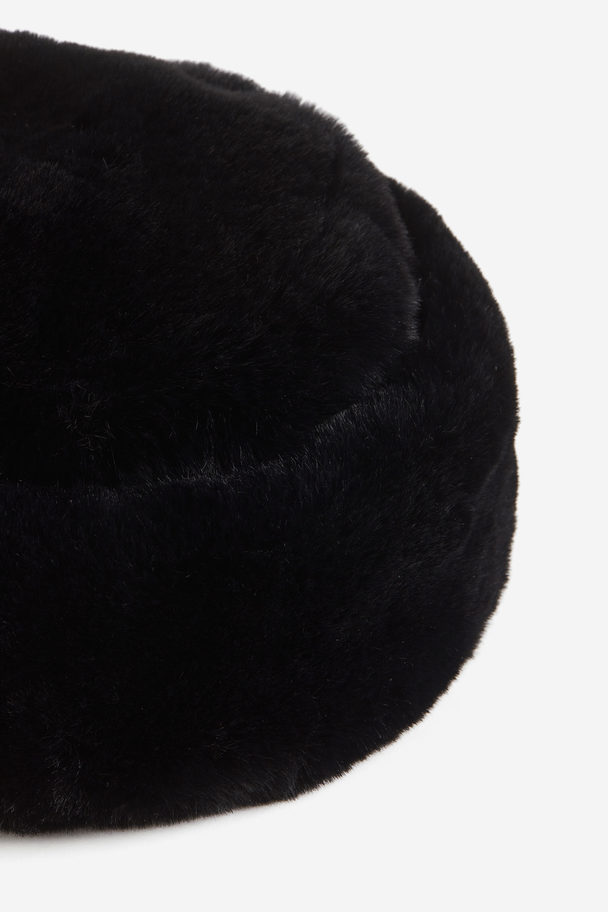 H&M Fluffy Hat Black
