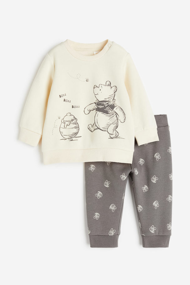 H&M 2-piece Sweatshirt Set Cream/winnie The Pooh
