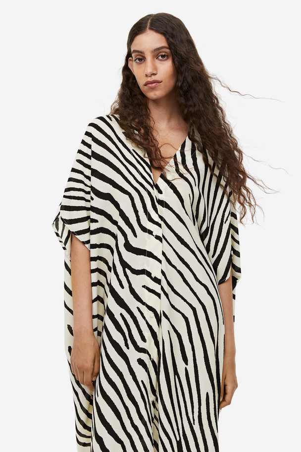 H&M Oversized Kaftan Dress Natural White/zebra Print