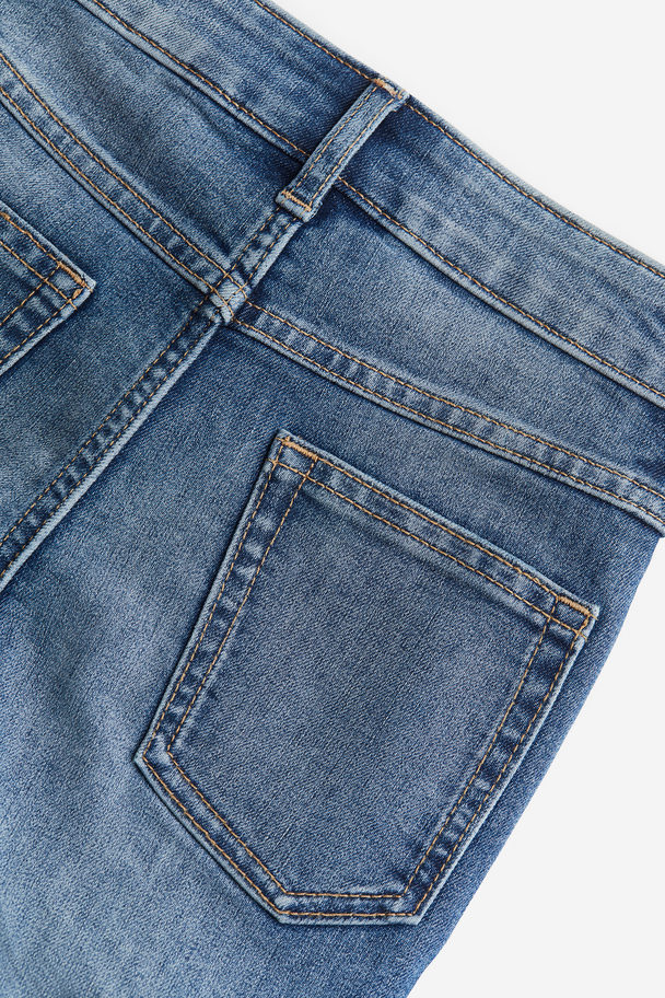 H&M Relaxed Tapered Fit Jeans Denimblau