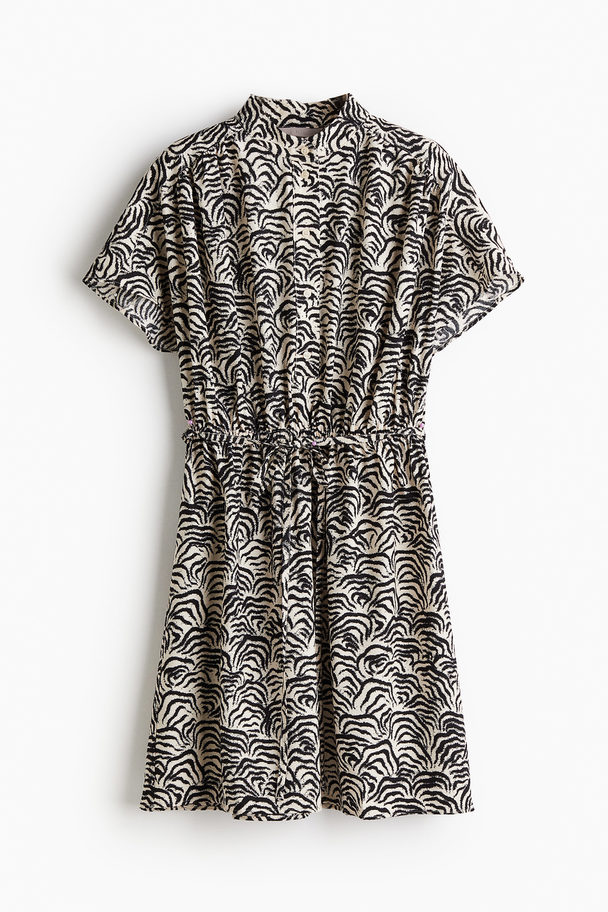 H&M Kleid mit Bindegürtel Cremefarben/Schwarz gemustert
