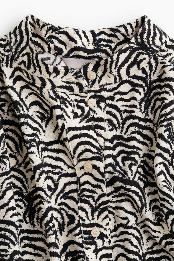 H&M Kjole Med Bindebælte Creme/sortmønstret
