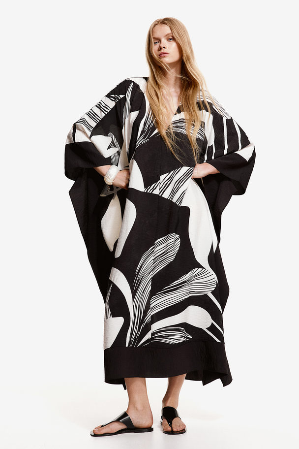 H&M Kaftan Dress Black/patterned