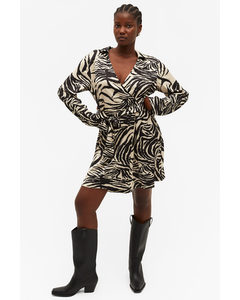 Slå Om-kjole I Satin Med Zebraprint Beige Zebra