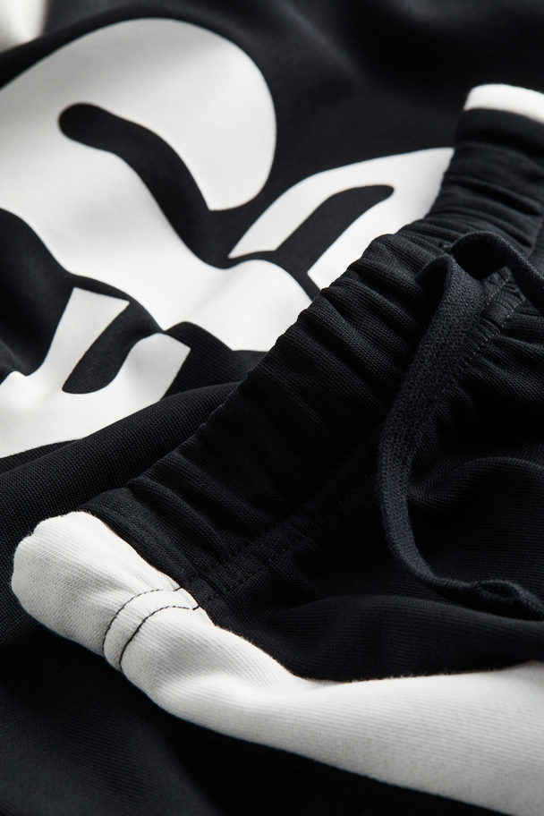 H&M 2-piece Printed Sweatshirt Set Black/playstation
