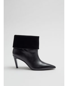 Fold-over Shafts Ankle Boots Black