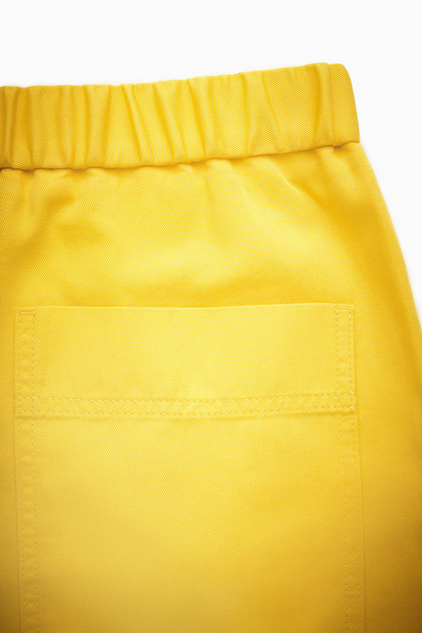COS Elasticated Twill Shorts Bright Yellow