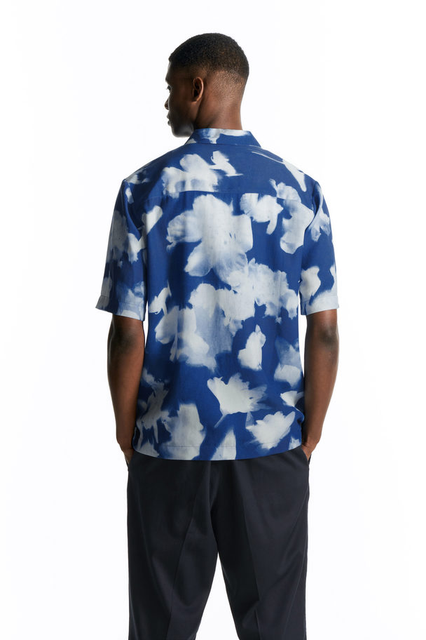 COS Inverted-floral Short-sleeved Shirt Blue / Floral