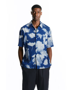 Inverted-floral Short-sleeved Shirt Blue / Floral