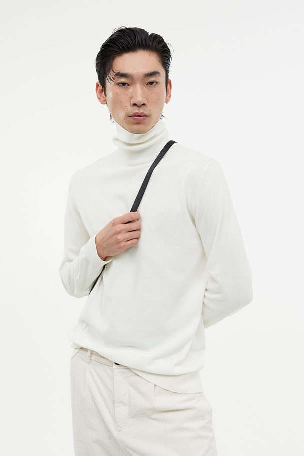 Slim Fit Fine-knit Polo-neck Jumper White White - 119 SEK