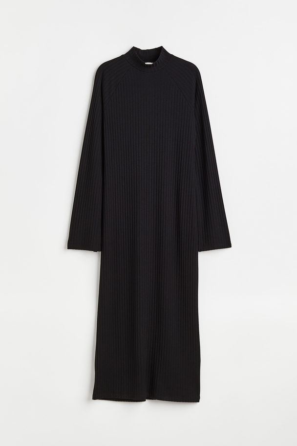 H&M Geripptes Kleid mit Turtleneck Schwarz