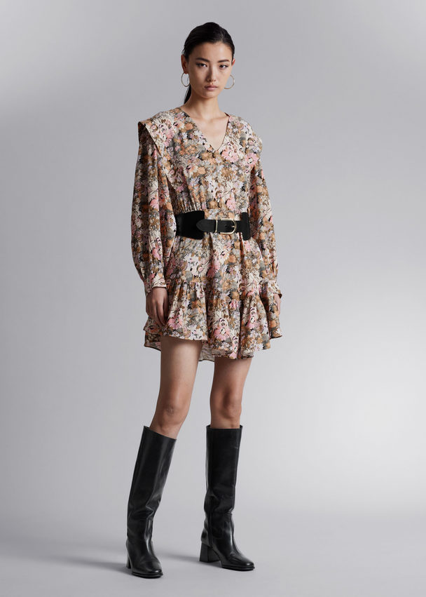 & Other Stories Volumineuze Mini-jurk Met V-hals Roze/wit/beige