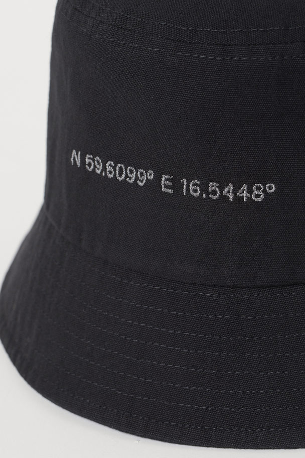 H&M Embroidered-detail Bucket Hat Black