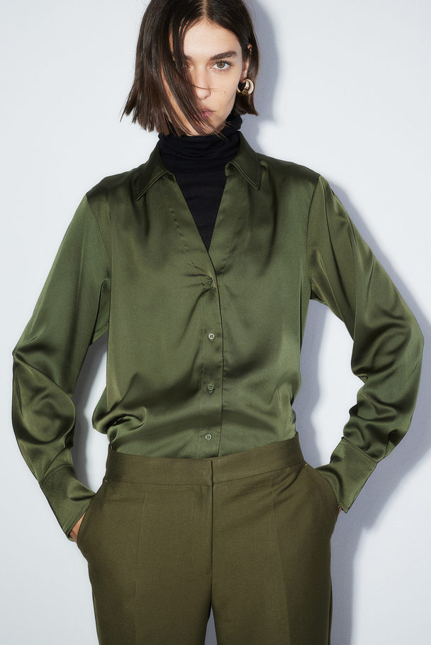 H&M Bluse mit V-Ausschnitt Khakigrün