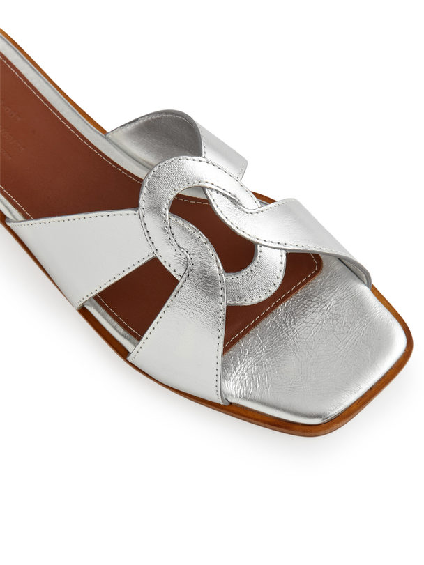 ARKET Flade Slip in-sandaler I Læder Sølv