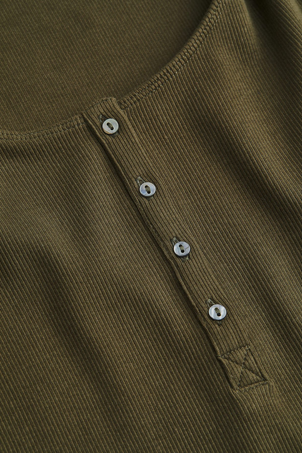 H&M Jerseykleid mit kurzer Knopfleiste Dunkles Khakigrün