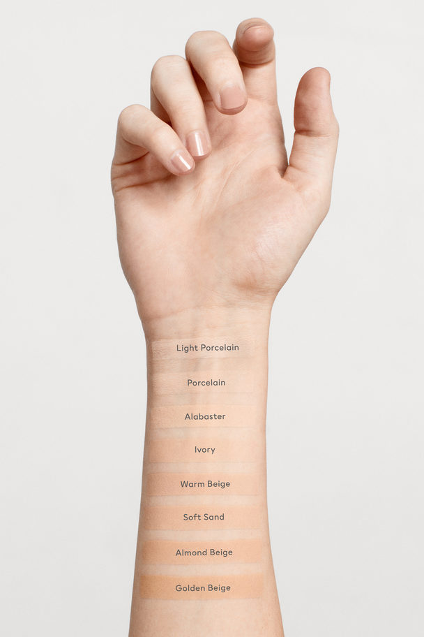 H&M All-Day Flüssige Foundation Light Porcelain