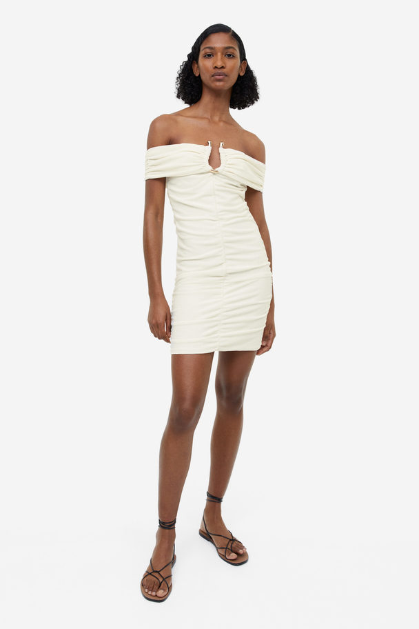 H&M Off-Shoulder-Kleid Cremefarben