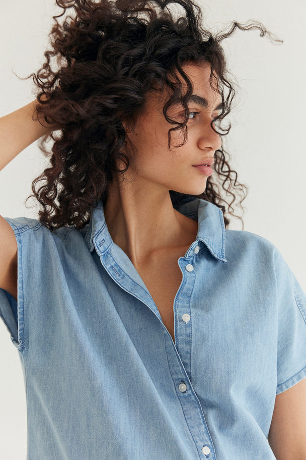 H&M Mama Denim Jurk Met Strikceintuurtje Licht Denimblauw