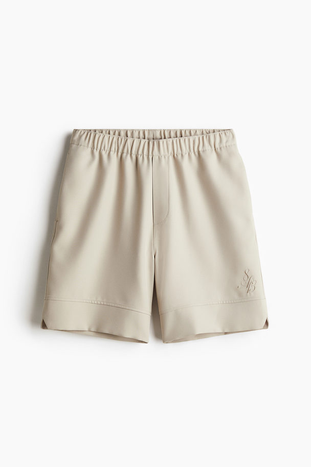 H&M Knielange Shorts in Relaxed Fit Hellbeige