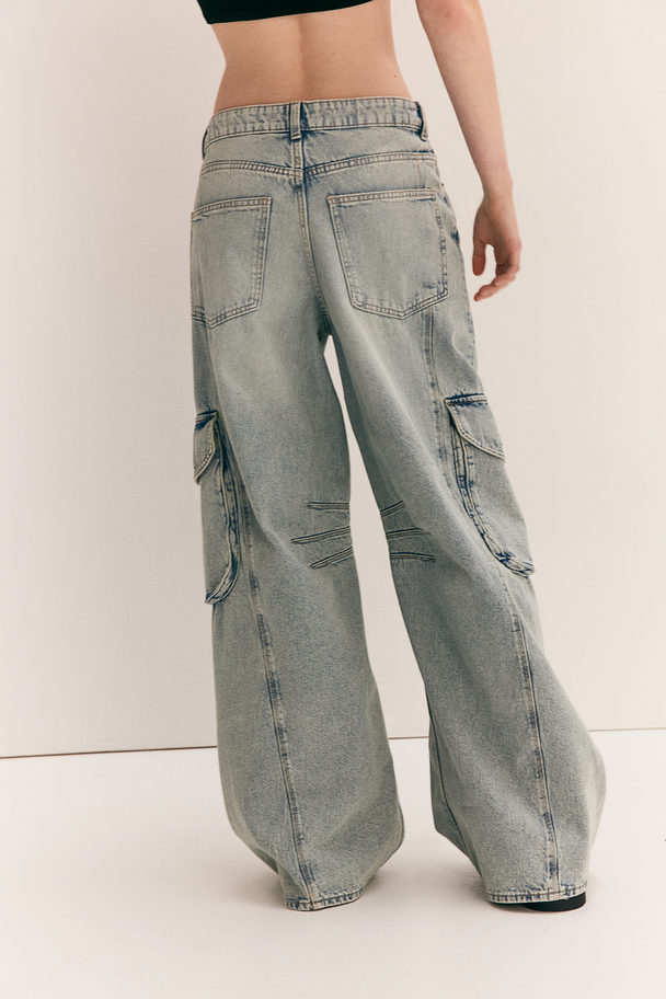 H&M Straight Regular Cargo Jeans Blek Denimblå