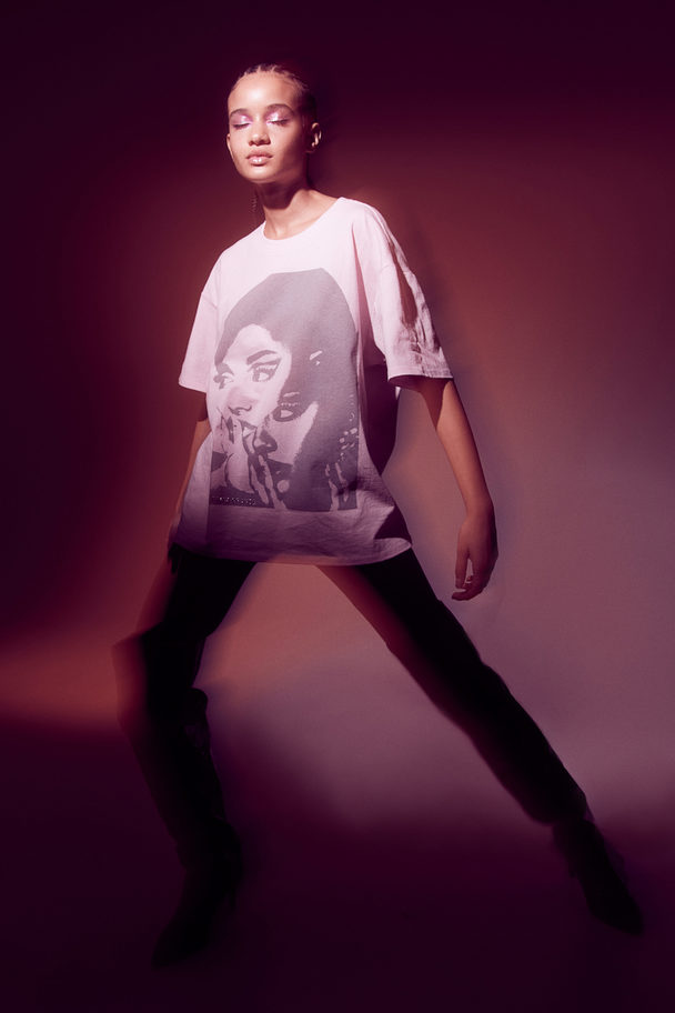 H&M Kastiges T-Shirt mit Print Hellrosa/Ariana Grande