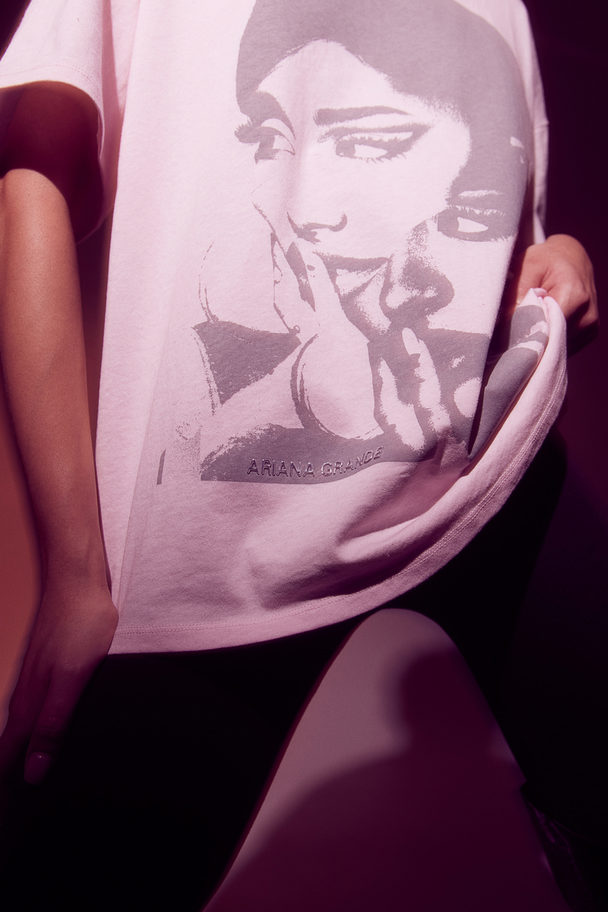 H&M Boxy T-shirt Met Print Lichtroze/ariana Grande