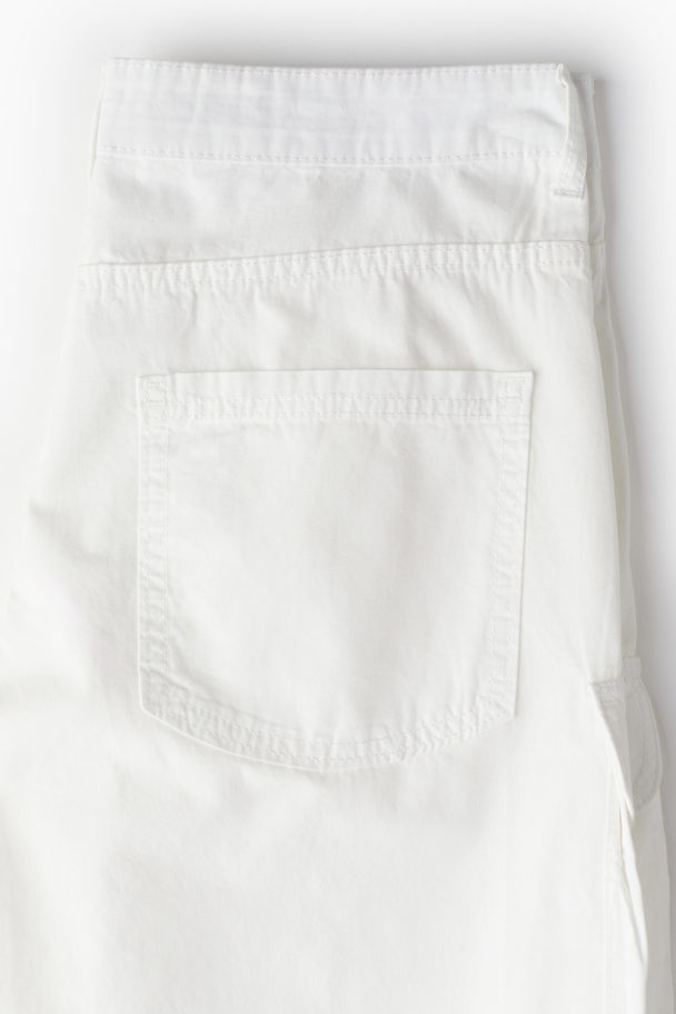 H&M Cargo-Shorts aus Canvas Cremefarben