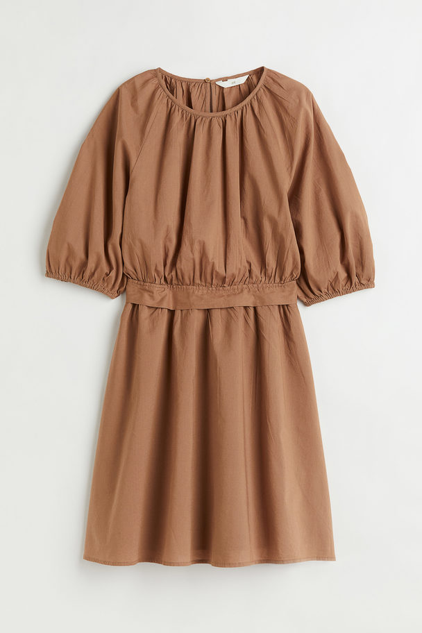 H&M Kleid mit Bindebändern Dunkelbeige