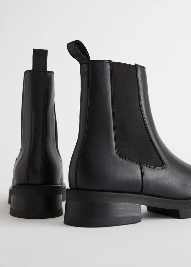& Other Stories Chunky Sole Chelsea Boots Black