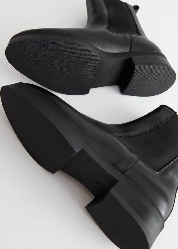 & Other Stories Chunky Sole Chelsea Boots Black
