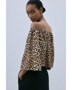 Off-the-shoulder Blouse Beige/leopard Print
