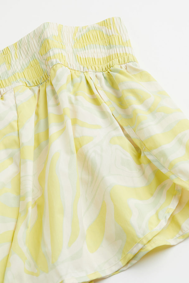 H&M Nylon Sports Shorts Yellow/patterned