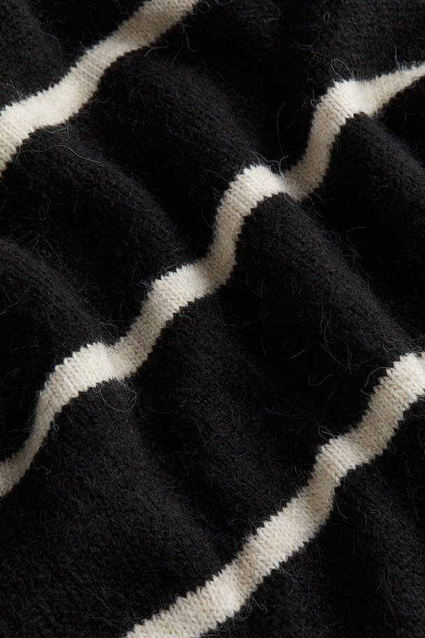 H&M Turtleneck Dress Black/striped
