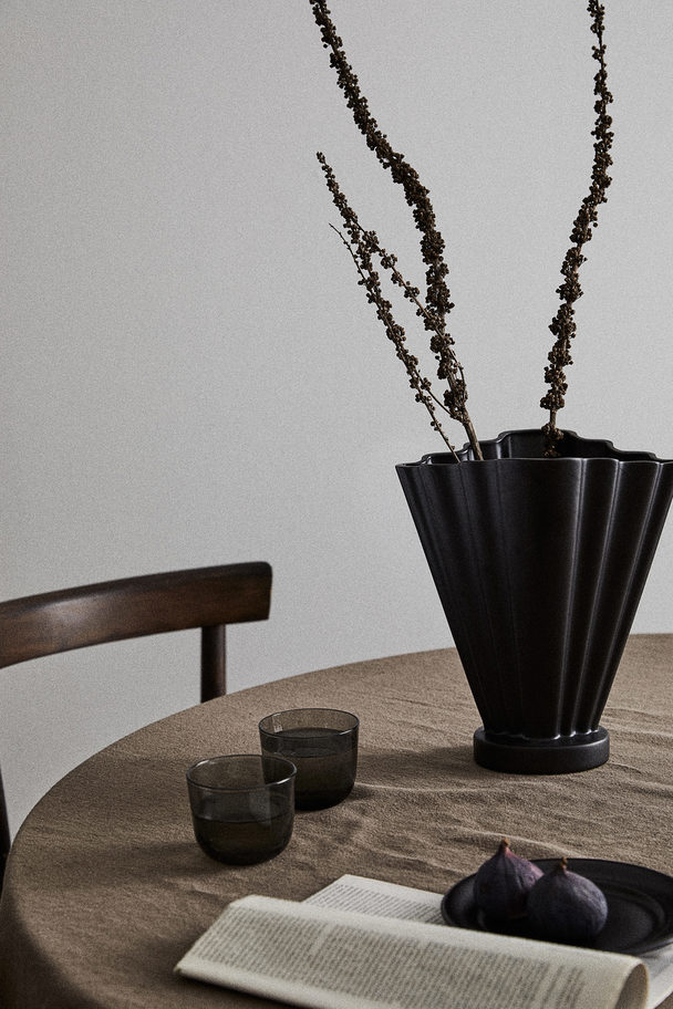 H&M HOME Große Vase aus Steingut Schwarz