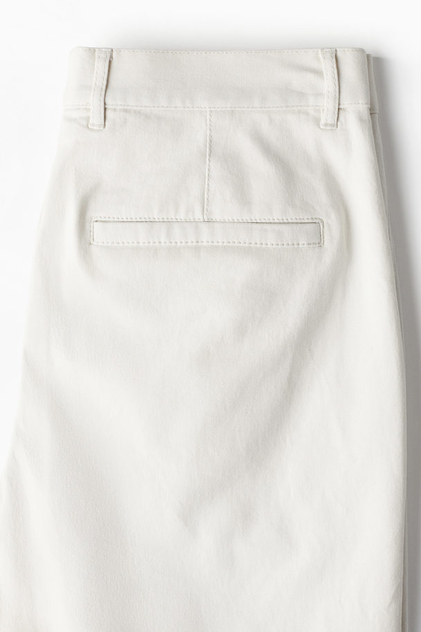 H&M Chinoshort – Regular Fit Licht Grijsbeige