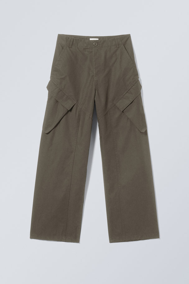 Weekday Astro Lockere asymmetrische Cargohose Khaki