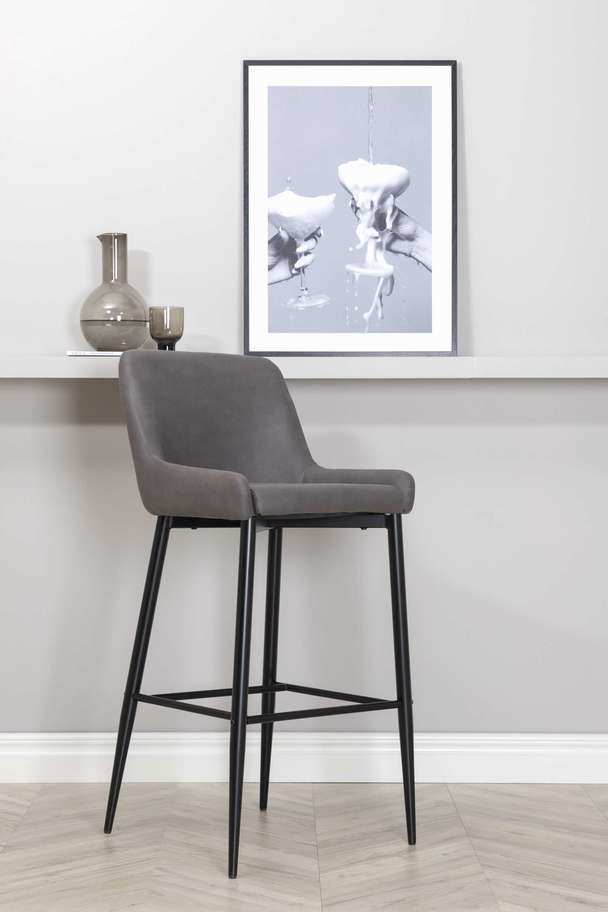 Venture Home Plaza Bar Chair