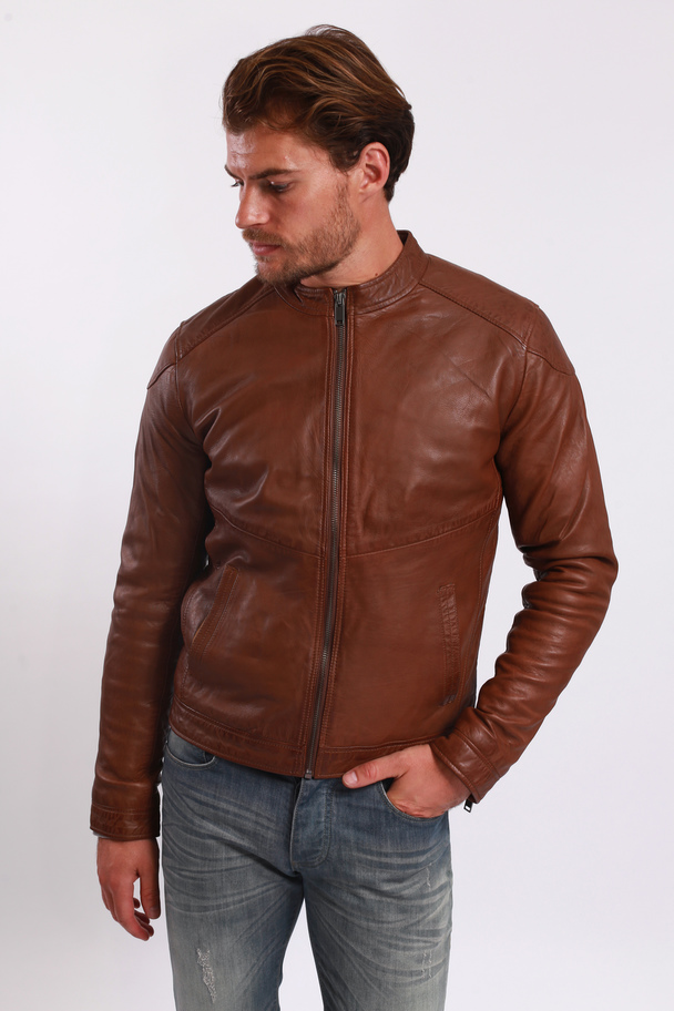 Le Temps des Cerises Leather Jacket Liroy