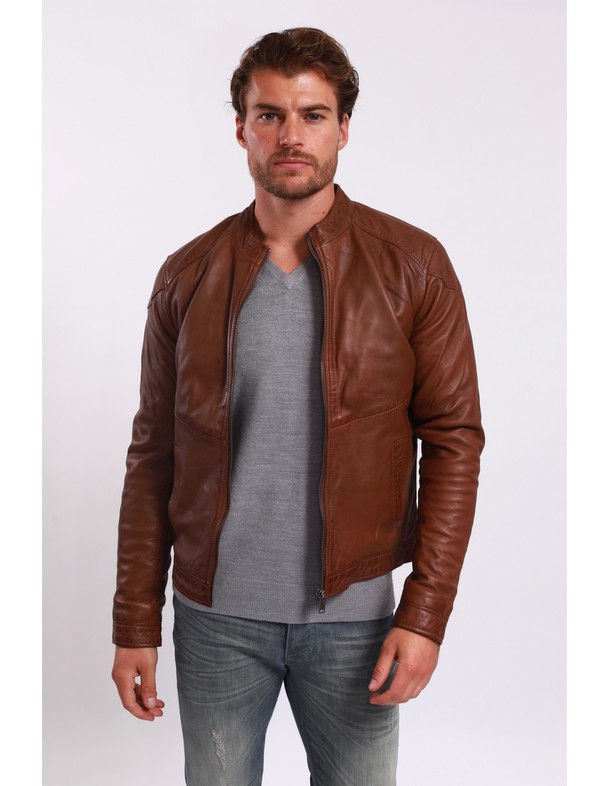 Le Temps des Cerises Leather Jacket Liroy