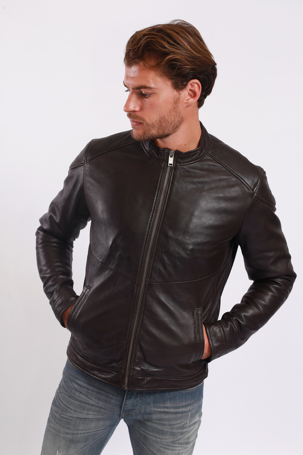 Le Temps des Cerises Leather Jacket Liroy