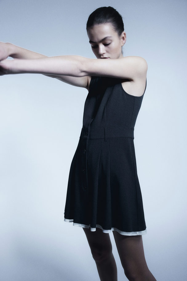 H&M Kleid mit Plisseefalten Dunkelgrau