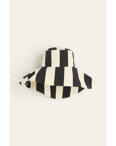 Seersucker Bucket Hat Black/striped