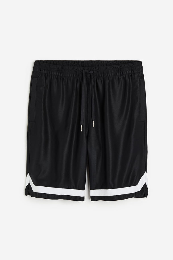 H&M Shorts aus Lyocell Relaxed Fit Schwarz