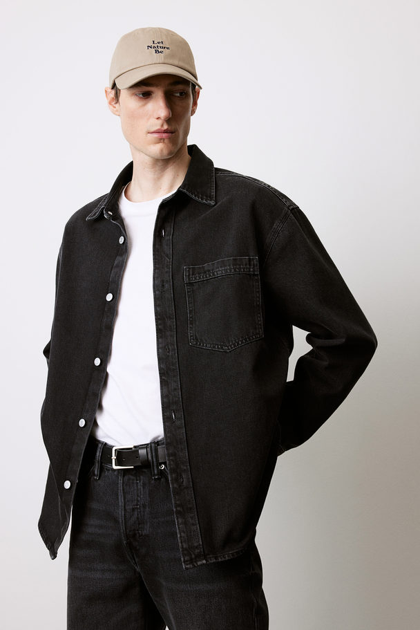 H&M Overshirt aus Denim in Regular Fit Denimschwarz