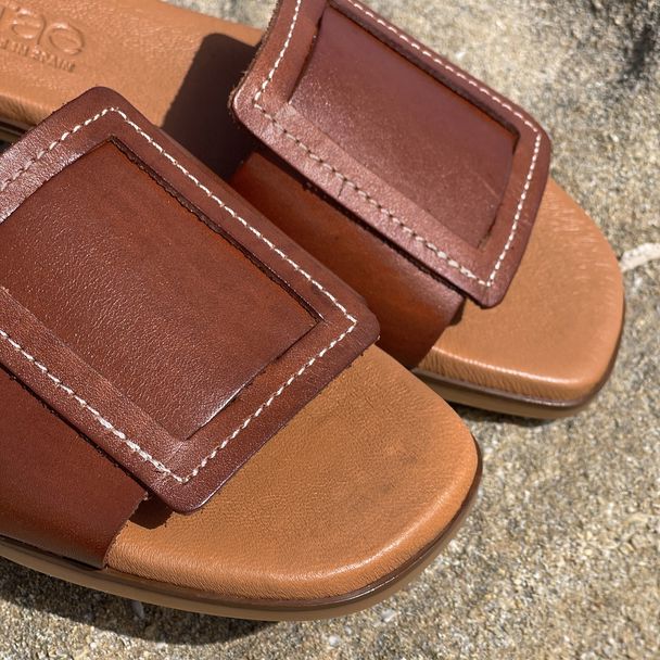 Liberitae Trivia Light Brown Leather Flat Sandal