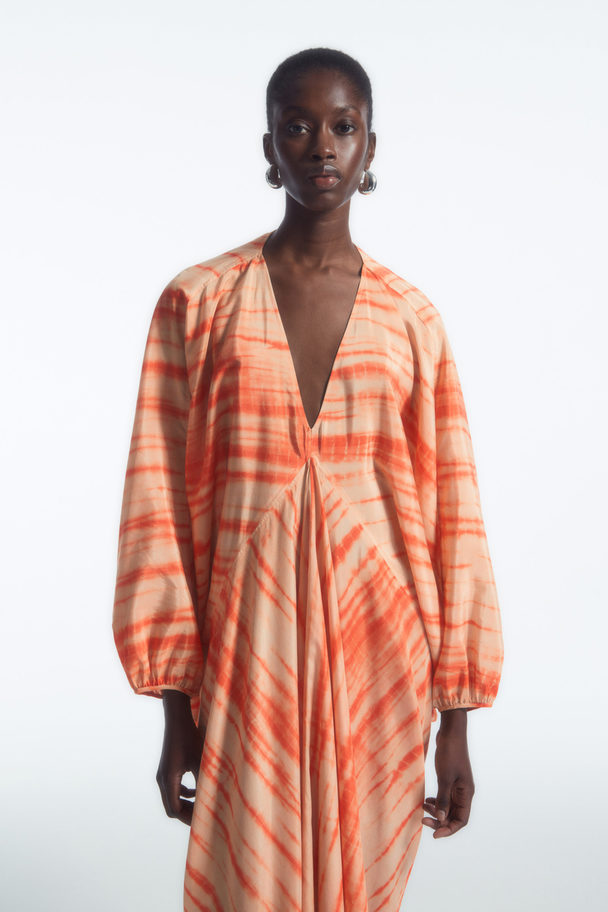 COS KAFTANKLEID AUS SEIDE MIT OVERSIZED-PASSFORM ORANGE