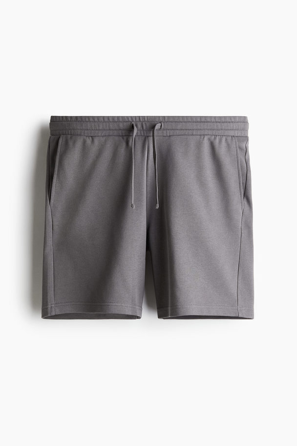 H&M Sweatshorts in Regular Fit