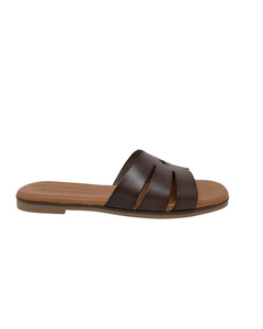 Atria Flat Sandal In Brown Leather