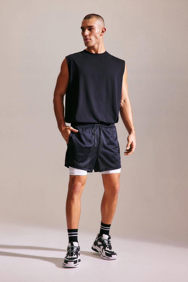 H&M DryMove ™ 2-in-1 Sportshorts Schwarz